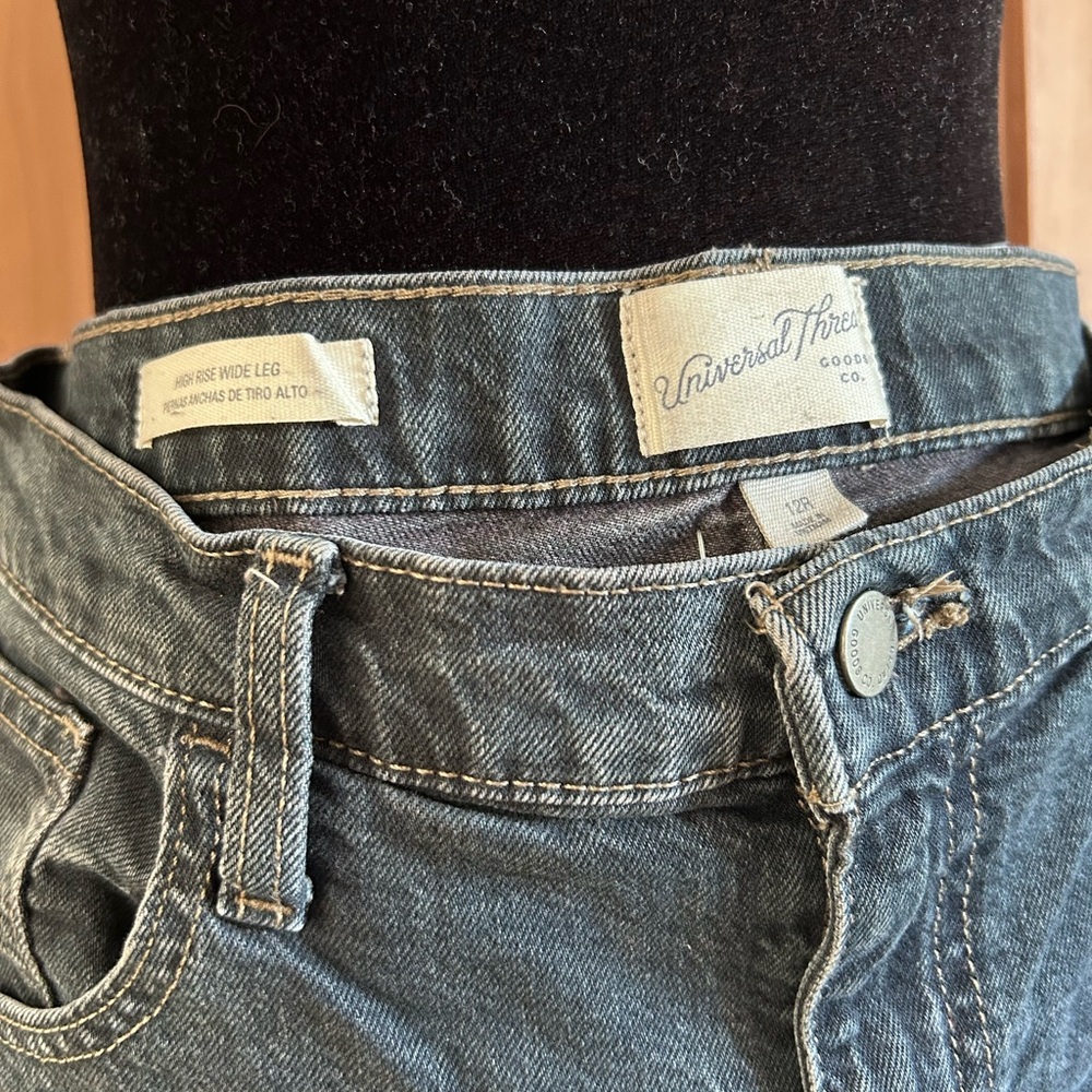 Universal Thread Charcoal Wide-Leg Jeans - Picture 2 of 4
